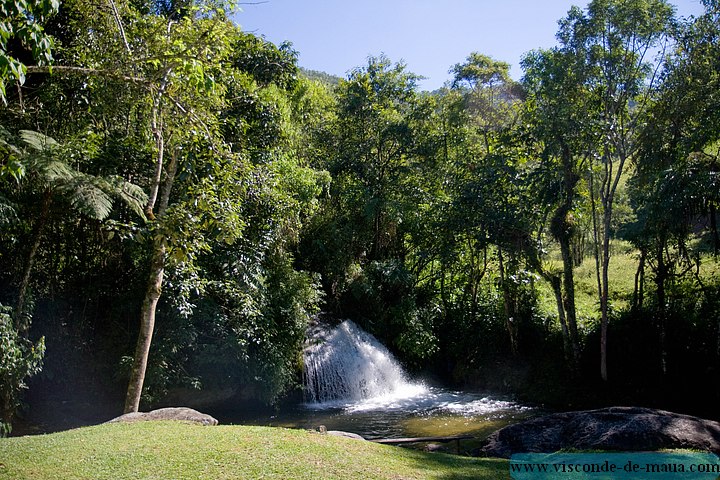 Cachoeira_Alcantilado_Vale_Flores4398.jpg (138 KB)