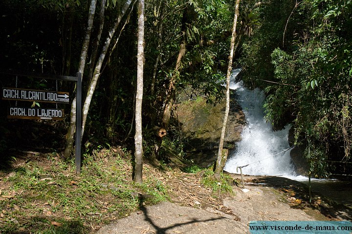 Cachoeira_Alcantilado_Vale_Flores4420.jpg (136 KB)