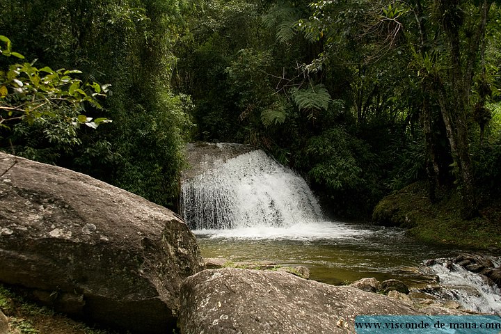 Cachoeira_Alcantilado_Vale_Flores4468.jpg (121 KB)