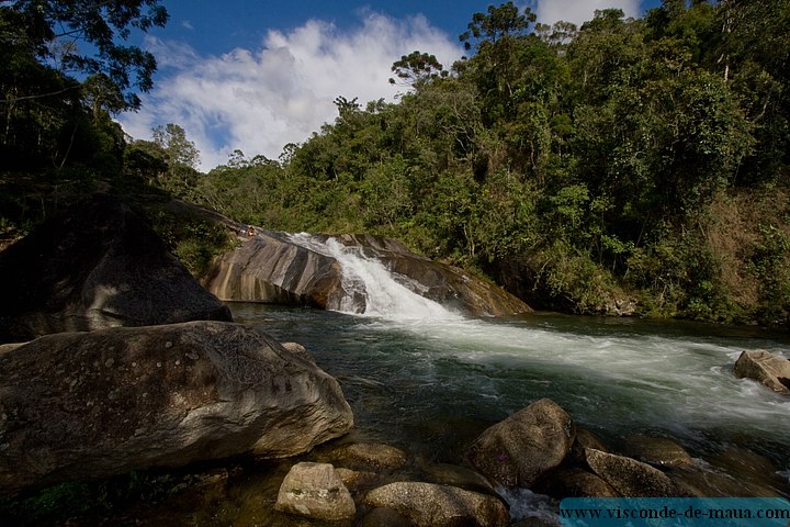 Cachoeira_escorrega_Maua_Maromba5115.jpg Cachoeira do Escorrega, mais fotos