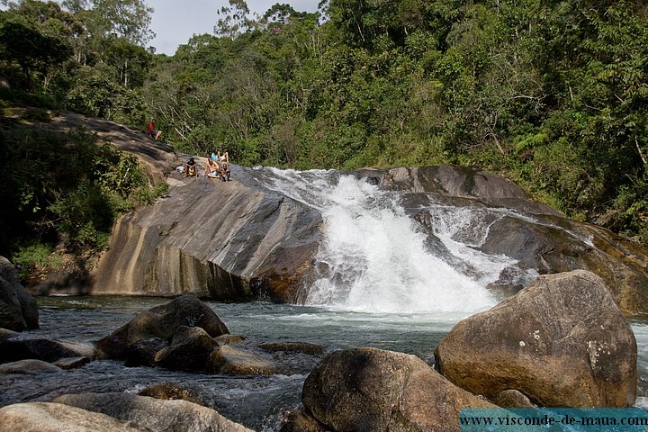 Cachoeira_escorrega_Maua_Maromba5134.jpg Cachoeira do Escorrega, mais fotos