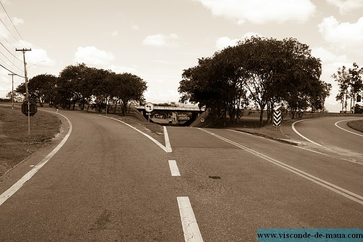 ViscondeMauaEstradaPenedo4271-2.jpg (83.1 KB)