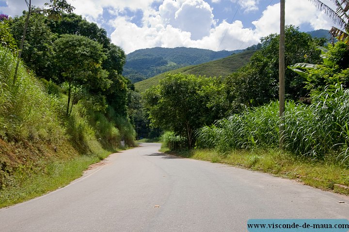 ViscondeMauaEstradaPenedo4345.jpg (107 KB)