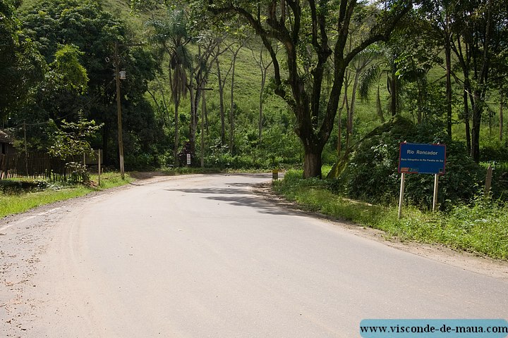ViscondeMauaEstradaPenedo4347.jpg (106 KB)