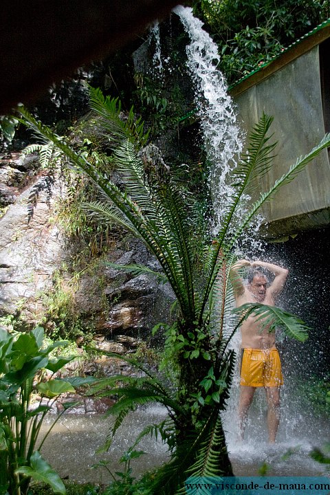 IMG_5835.jpg (130 KB)