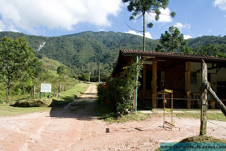 Cachoeira_Alcantilado_Vale_Flores4382.jpg (111 KB)