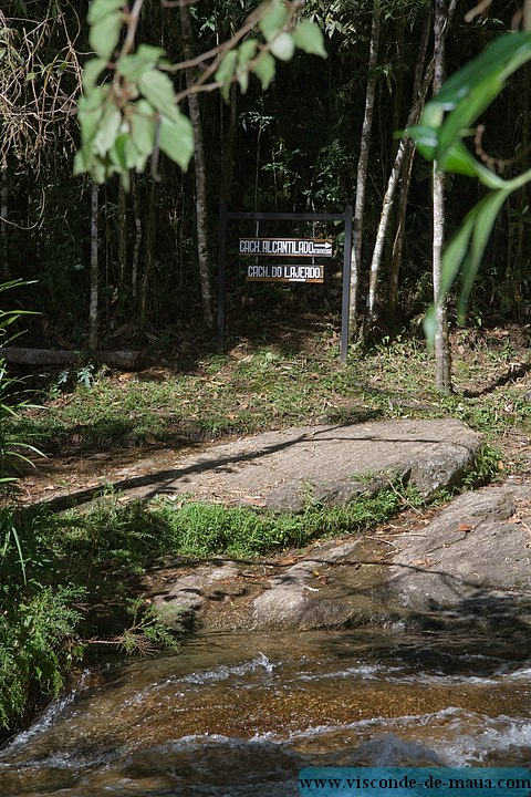 Cachoeira_Alcantilado_Vale_Flores4432.jpg (126 KB)