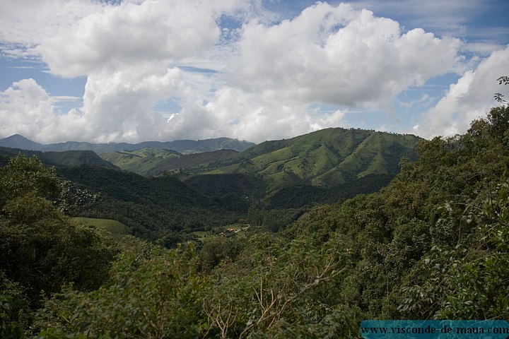 Cachoeira_Alcantilado_Vale_Flores4448.jpg (80.0 KB)