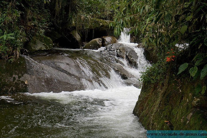 cachoeira_toca_da_raposa5286.jpg (118 KB)