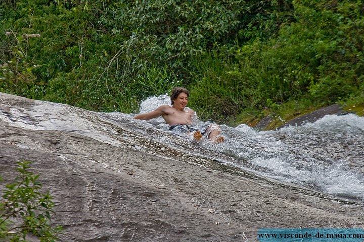cachoeiras-4180.jpg Escorregando a Cachoeira do Escorrega