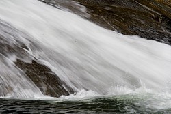 Cachoeira_escorrega_Maua_Maromba5128.jpg Cachoeira do Escorrega, mais fotos