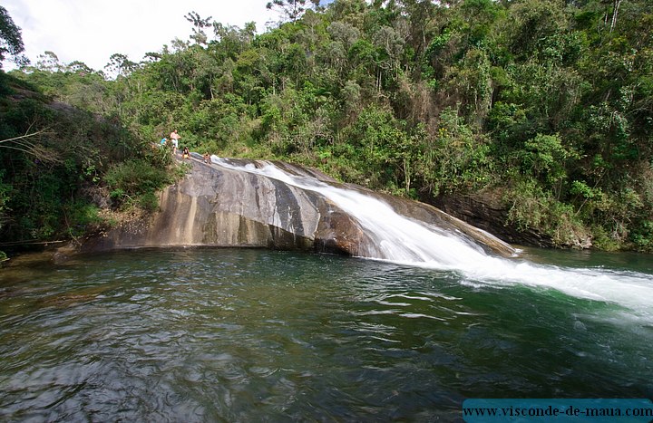 Cachoeira_escorrega_Maua_Maromba5124.jpg Cachoeira do Escorrega, mais fotos