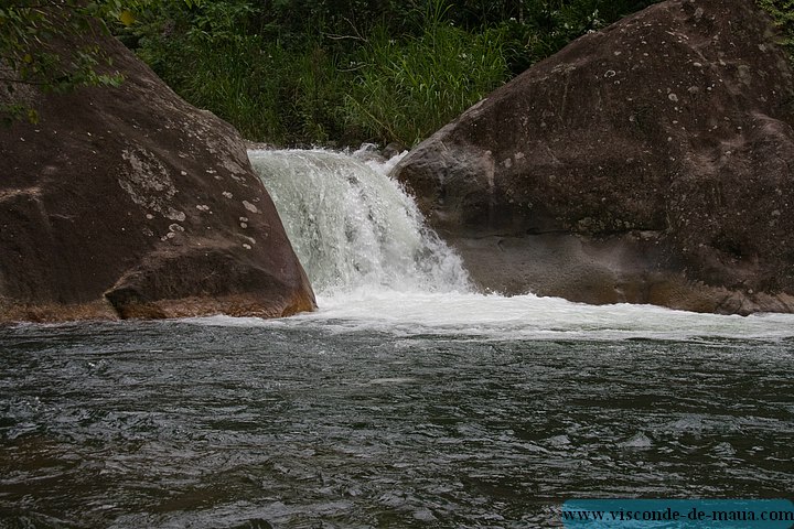 Pocao_Maromba_Cachoeira5223.jpg (103 KB)