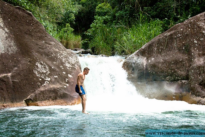 Pocao_Maromba_Cachoeira5239-2.jpg (129 KB)