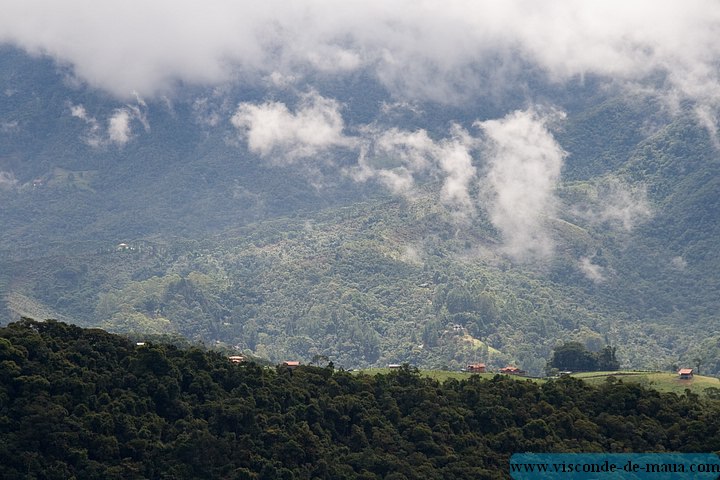 Cachoeira_Marimbondo_Vale_Pavao5687.jpg (77.3 KB)