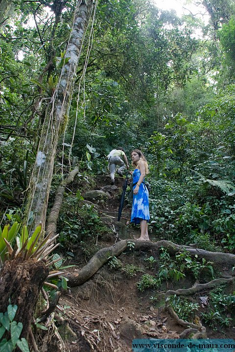 Cachoeira_Marimbondo_Vale_Pavao5953.jpg (153 KB)