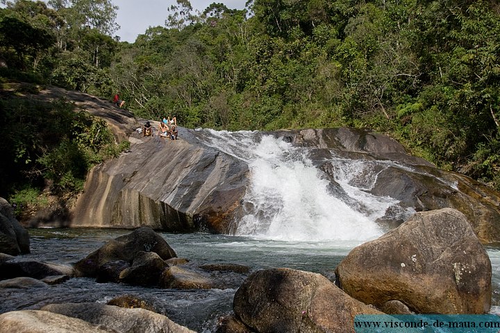 Cachoeira_escorrega_Maua_Maromba5134.jpg (124 KB)